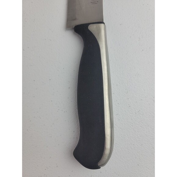 J. A. Henckels International Fine Edge Synergy 15551-200 Chefs Knife 8" Blade - Picture 2 of 7